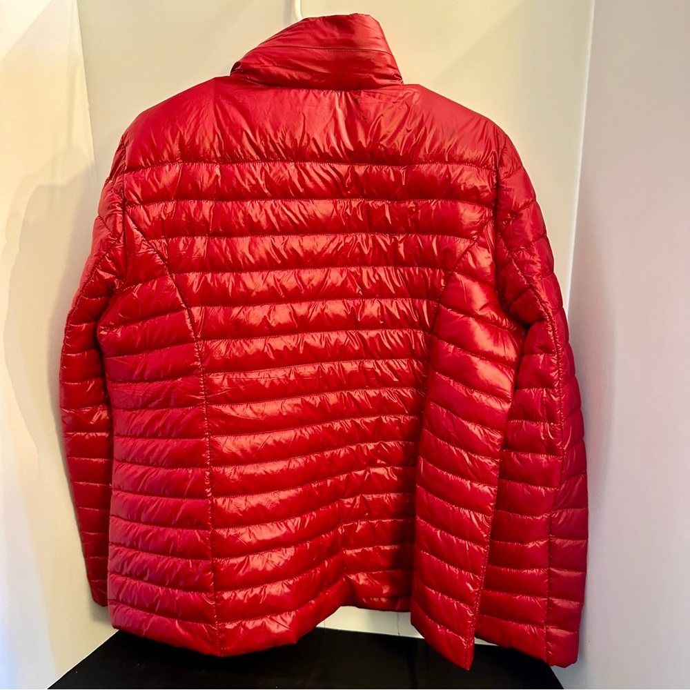 kate spade ♠️- Packable Down Jacket with Retractable Hood, “Burgundy” , XL - Picture 6 of 16